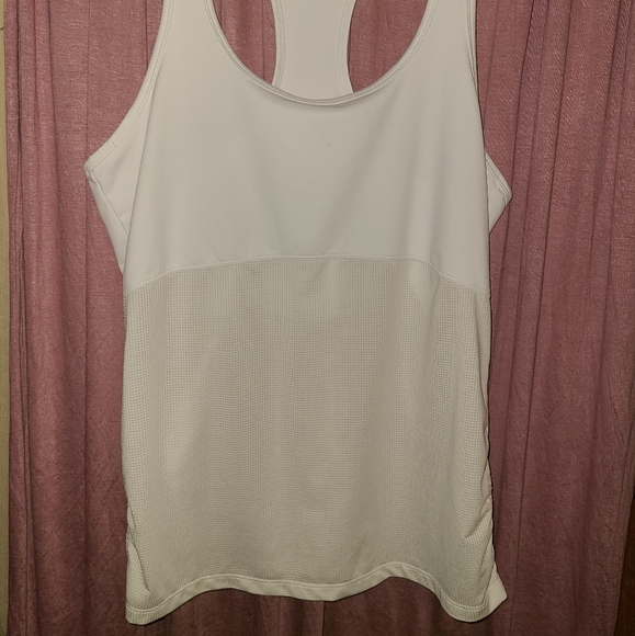 Fabletics top Large - Picture 4 of 4